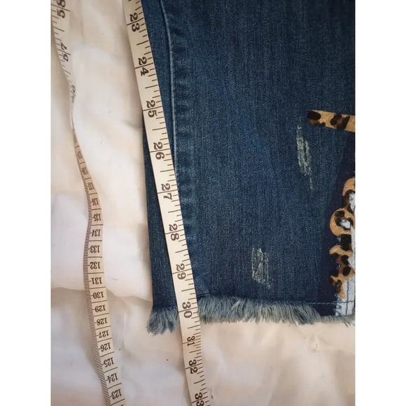 A.Z.I. New York Jeans Sz 4 New Jeweled Mid-rise Raw Hem Distressed Blue Denim - Picture 10 of 10